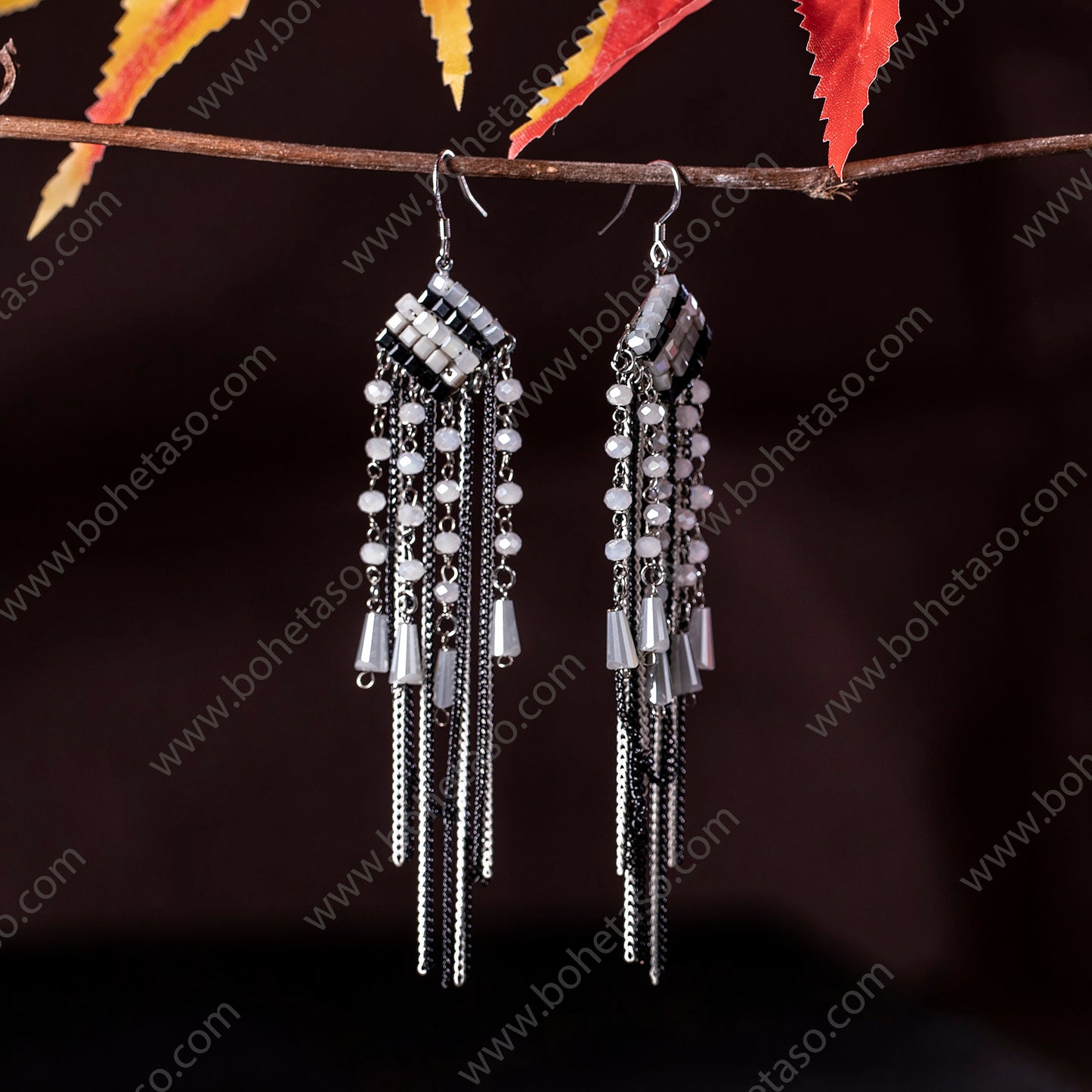 Bohemian style handmade metal tassel earrings for women's outings, gatherings, exquisite niche earrings