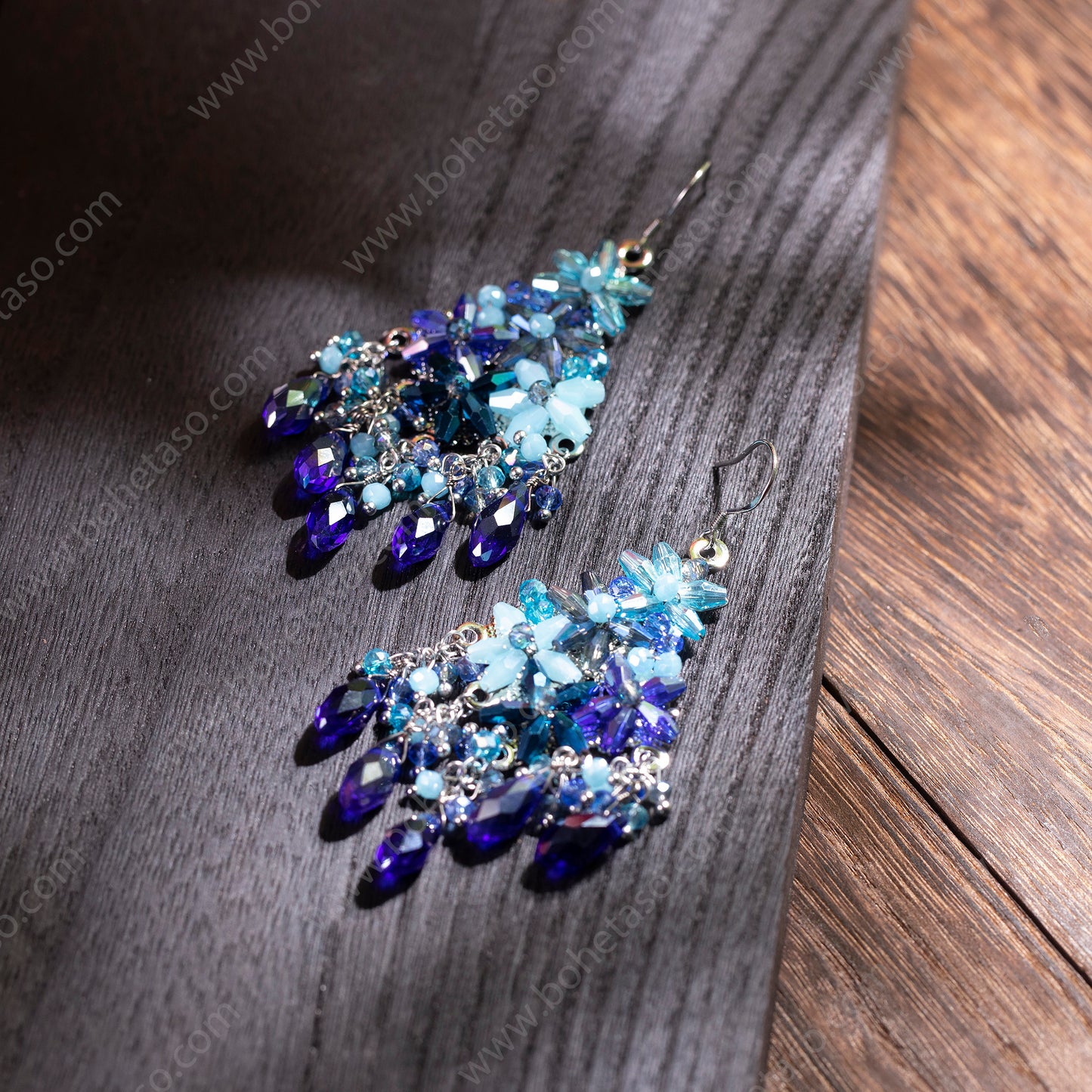 Bohemian ethnic style metal earrings for women's travel, jewelry, travel, gift giving, exquisite design, and sensory earrings
