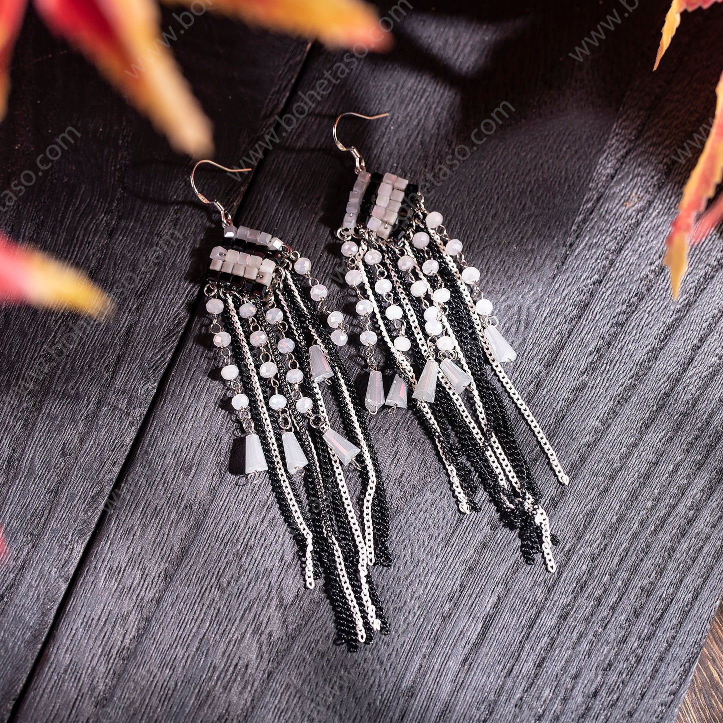 Bohemian style handmade metal tassel earrings for women's outings, gatherings, exquisite niche earrings